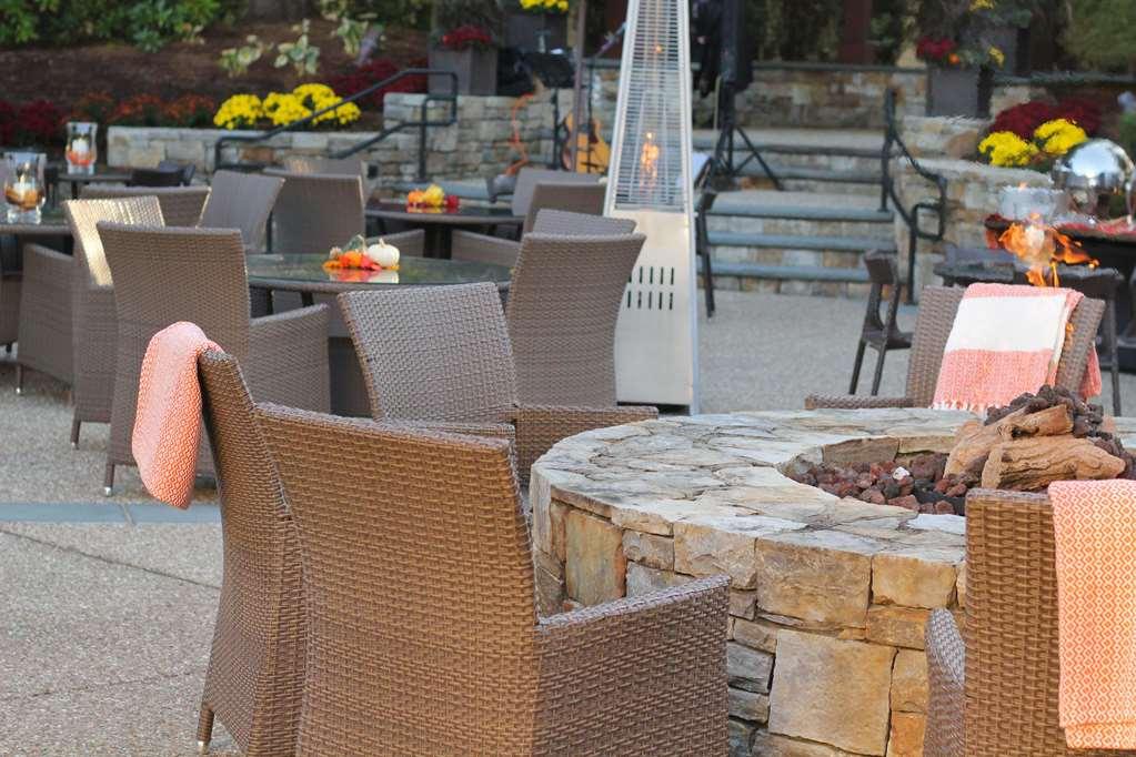 Doubletree By Hilton Hotel Boston - Bedford Glen Exterior foto
