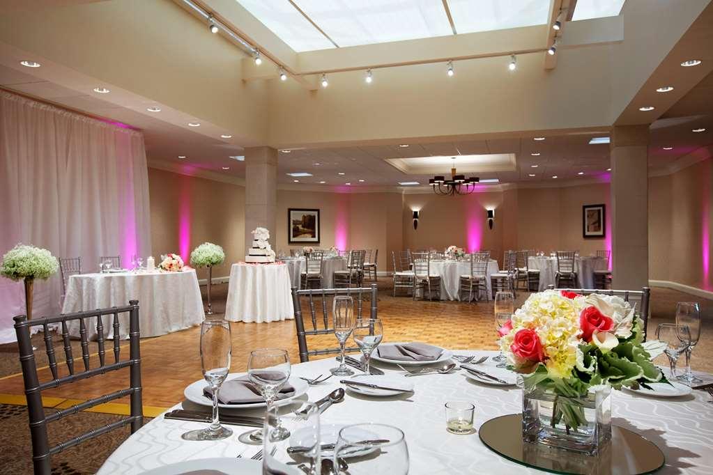 Doubletree By Hilton Hotel Boston - Bedford Glen Facilidades foto