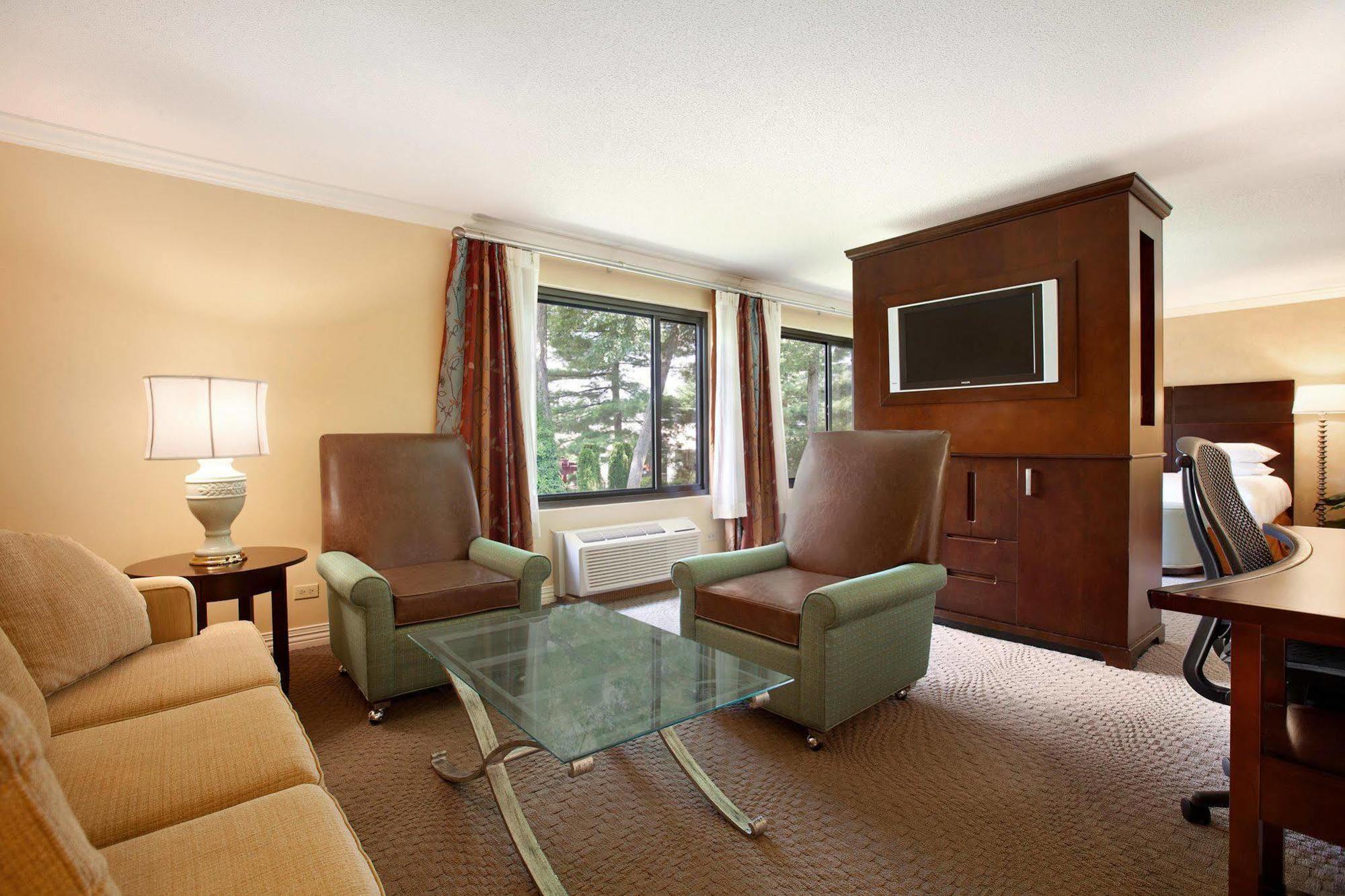 Doubletree By Hilton Hotel Boston - Bedford Glen Exterior foto