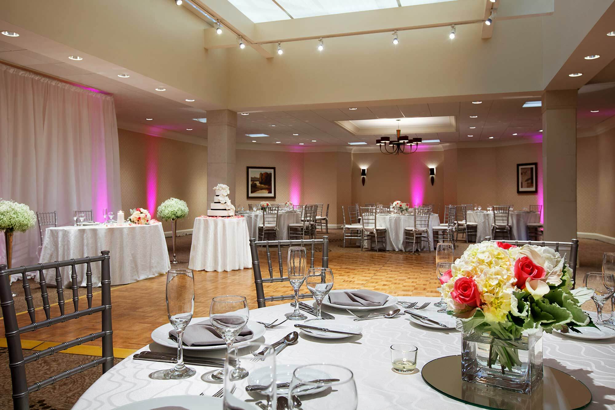 Doubletree By Hilton Hotel Boston - Bedford Glen Exterior foto